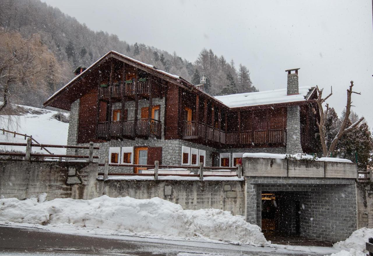 Chalet Bormio Terme Bagian luar foto